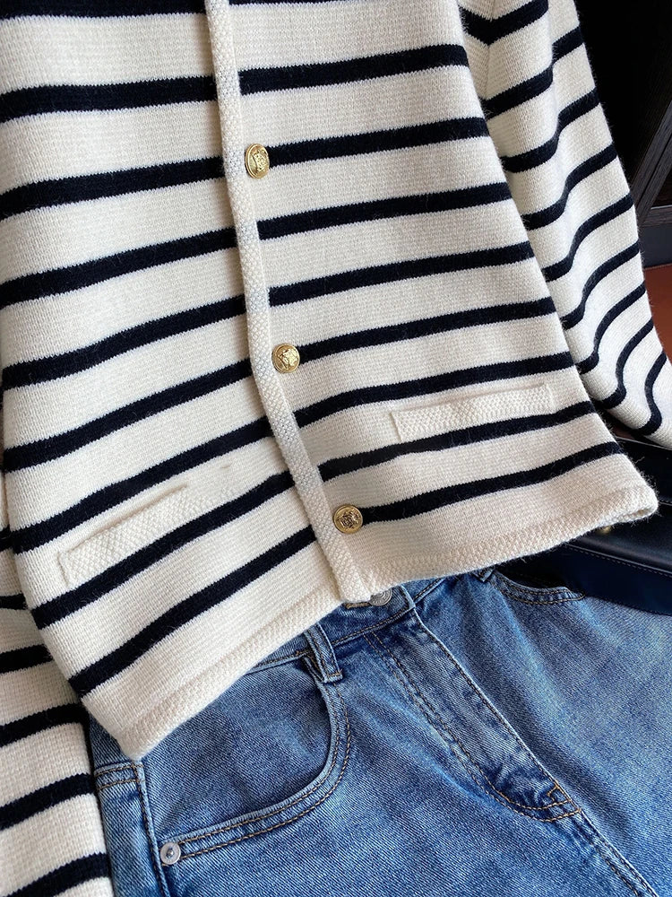 Spring O-neck Stripe Knitted Cardigan Long Sleeve Top